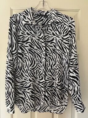 Halogen Black and White Zebra-Print Button-Down Shirt